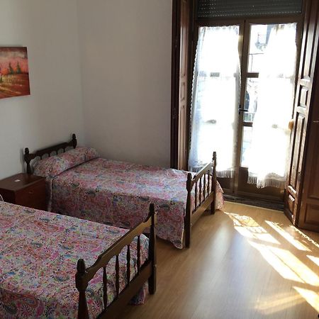 Pension Carretero Caces المظهر الخارجي الصورة