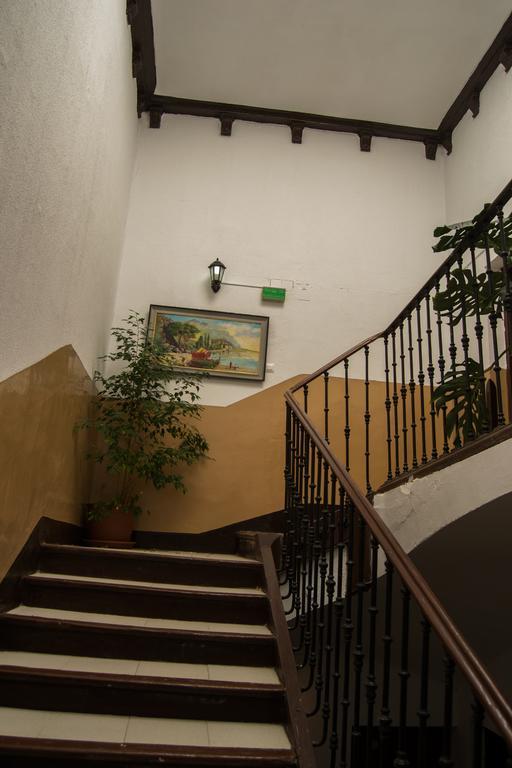Pension Carretero Caces المظهر الخارجي الصورة