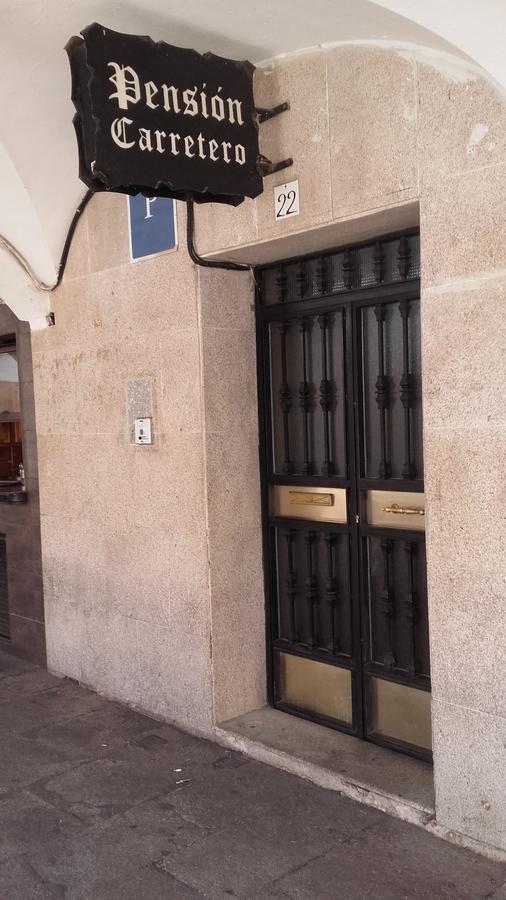 Pension Carretero Caces المظهر الخارجي الصورة